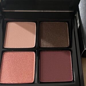 New in box Best Eyeshadow quad! No synthetic colors!